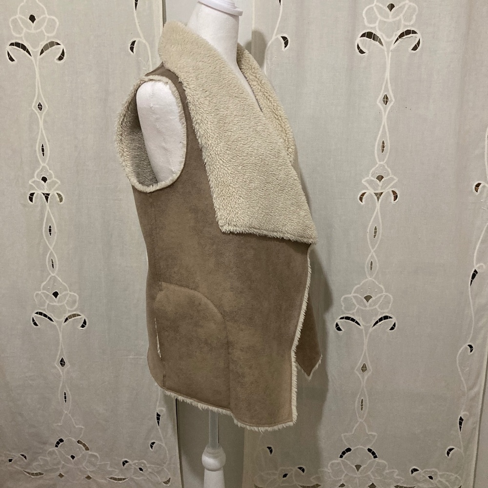 Velvet by Graham & Spencer Faux Fur Sherpa Open Front Vest with Pockets, Size S
